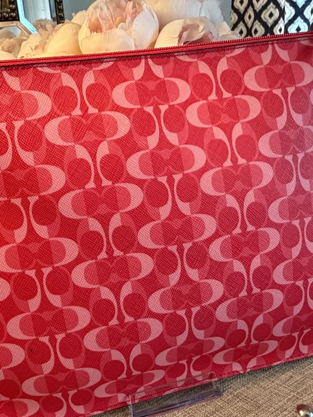 Coach like new fresh preppy Signature Logo envelope Clutch iPad Holder